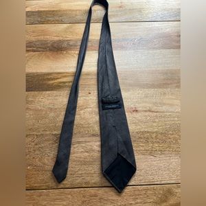 Pre-Owned Banana Republic Tie